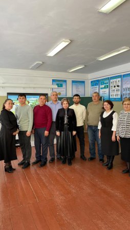 ӘКЕНІҢ ТӨРІНЕ СЕНБЕ,  ЕТКЕН ЕҢБЕГІНЕ СЕН