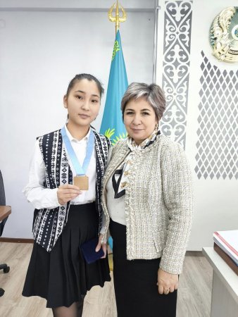 ЕЛБАСЫ МЕДАЛІМЕН МАРАПАТТАЛДЫ