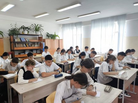 ТҰРАР РЫСҚҰЛОВ — ТАРИХИ ТҰЛҒА