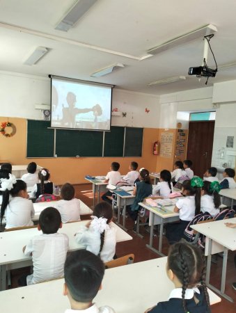 ОҚУШЫЛАР «ЖЕЛАЯҚ» ФИЛЬМІН КӨРДІ